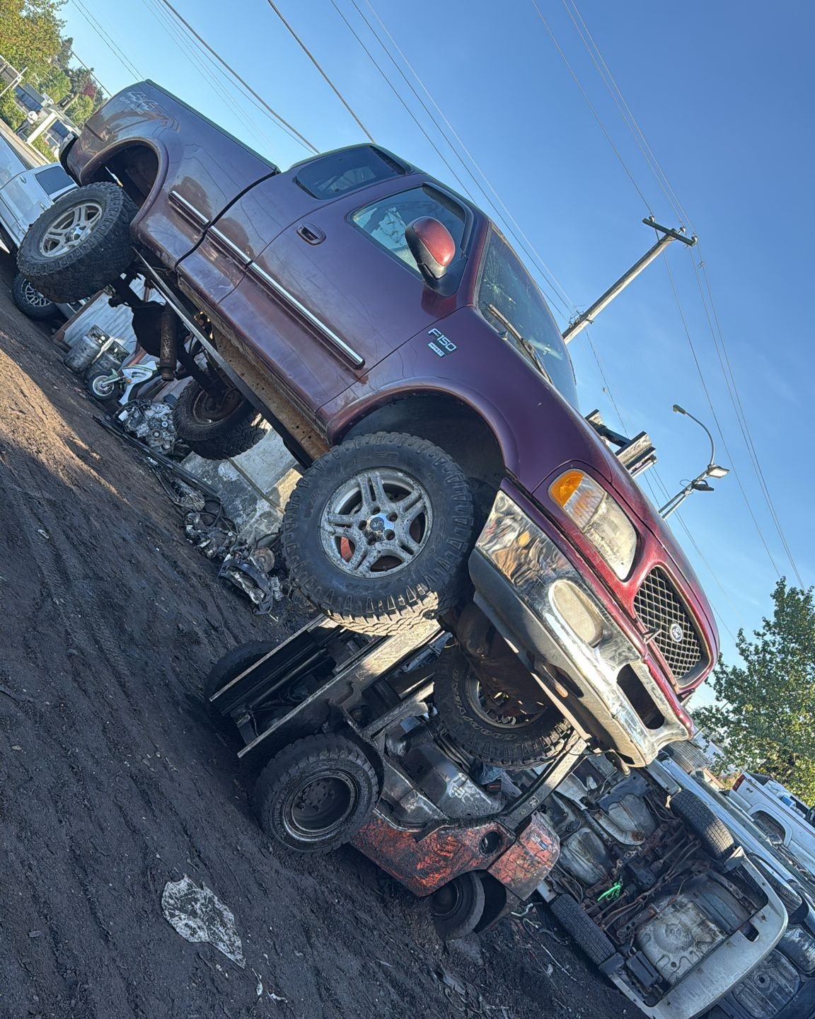 Damaged vehicle removal in South Vancouver